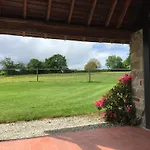 Alojamento de Acomodação e Pequeno-almoço Le Domaine De Belleville Dragey