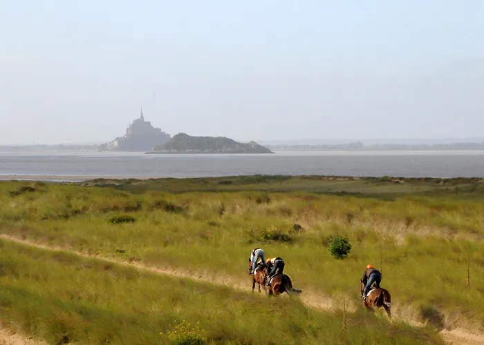 Le Domaine De Belleville Couette-café 3*