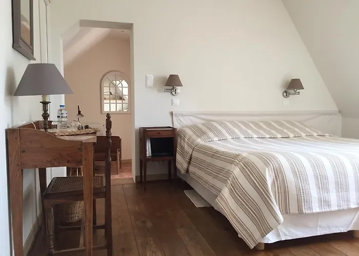 Le Domaine De Belleville 3* Dragey-Ronthon